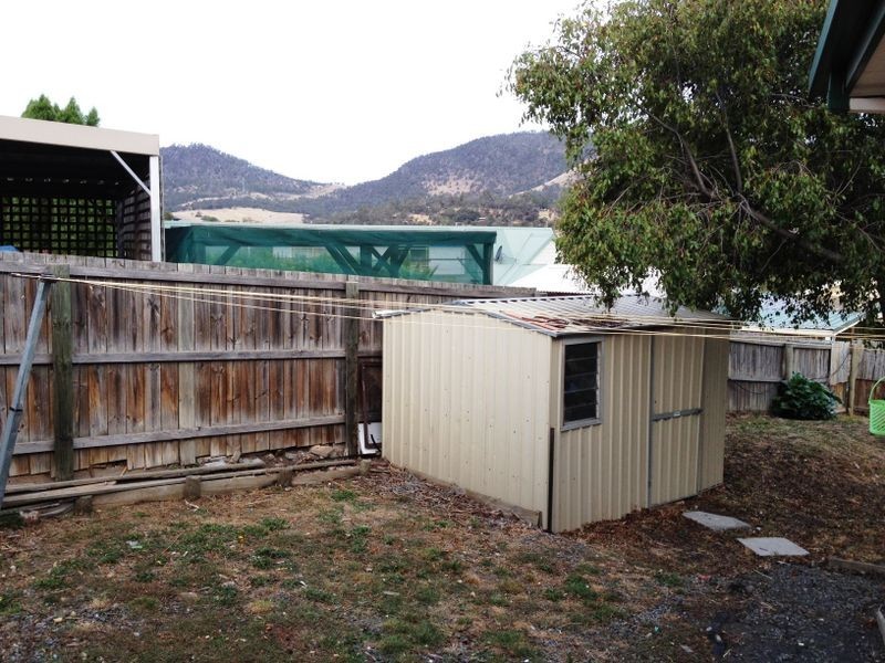 19 Clives Avenue, Old Beach TAS 7017