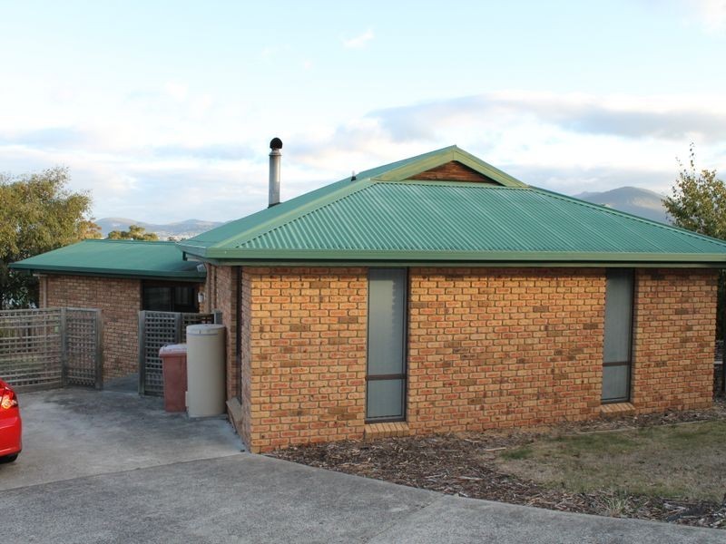 19 Clives Avenue, Old Beach TAS 7017