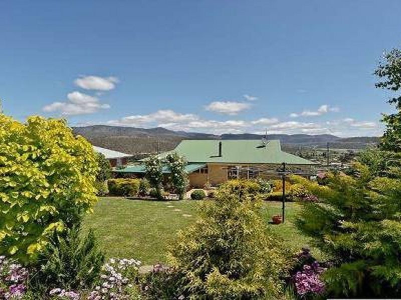 8 Carter Court, New Norfolk TAS 7140