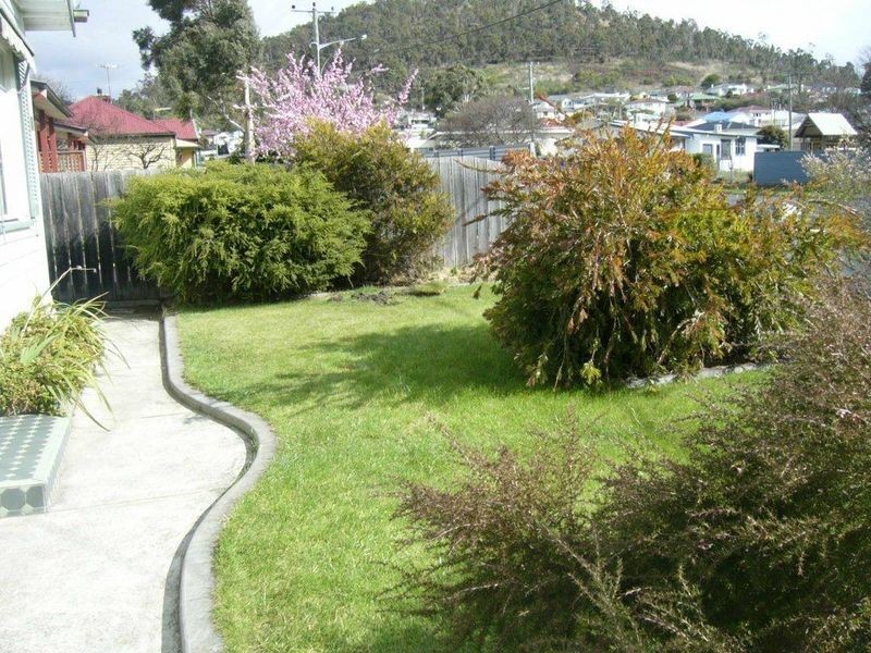 8 Charlotte Street, New Norfolk TAS 7140