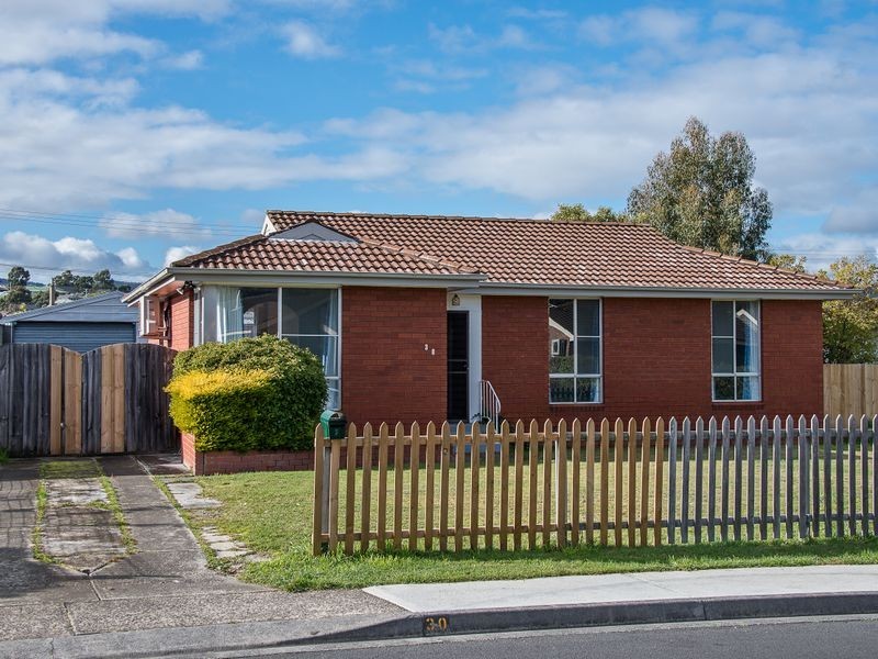 30 Cox Avenue, New Norfolk TAS 7140