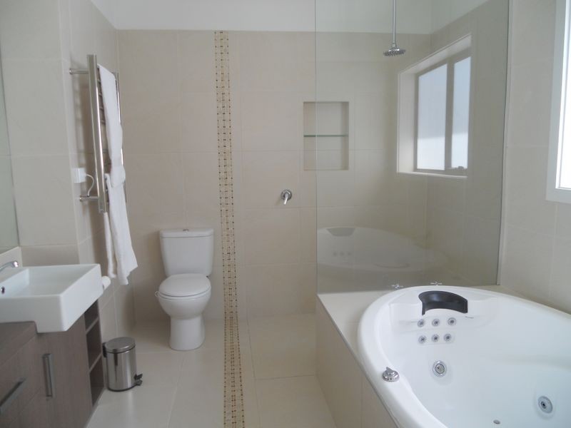 5 Longview Avenue, Sandy Bay TAS 7005