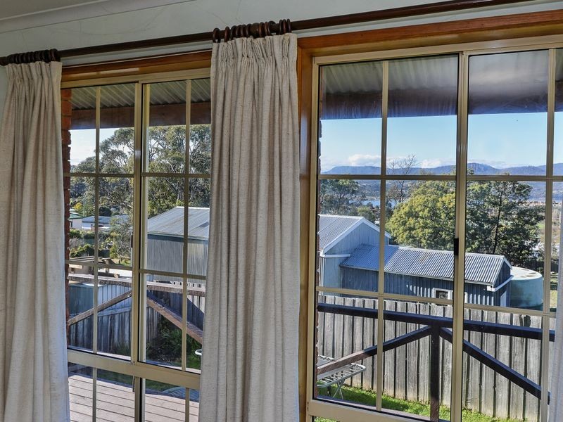 9/123a Abbotsfield Road, Claremont TAS 7011