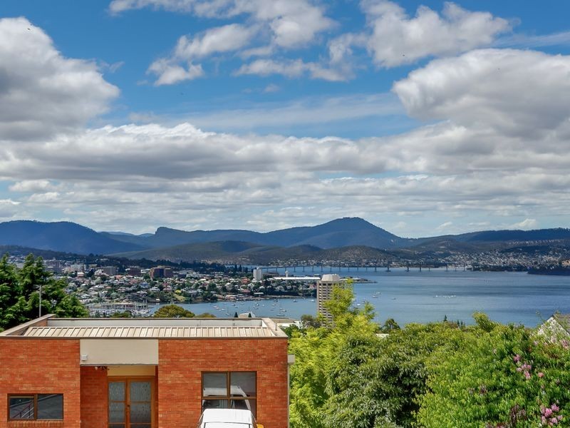 1/43 Beddome Street, Sandy Bay TAS 7005