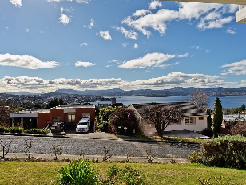 1/43 Beddome Street, Sandy Bay TAS 7005
