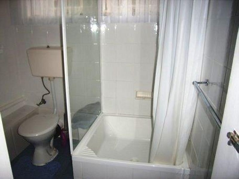 1/8 Woolton Place, Sandy Bay TAS 7005