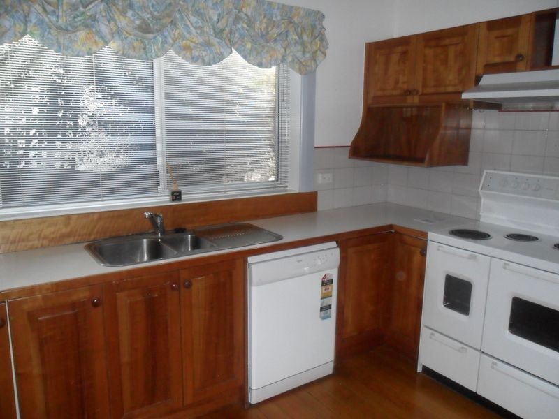 11 Truman Avenue, Lenah Valley TAS 7008