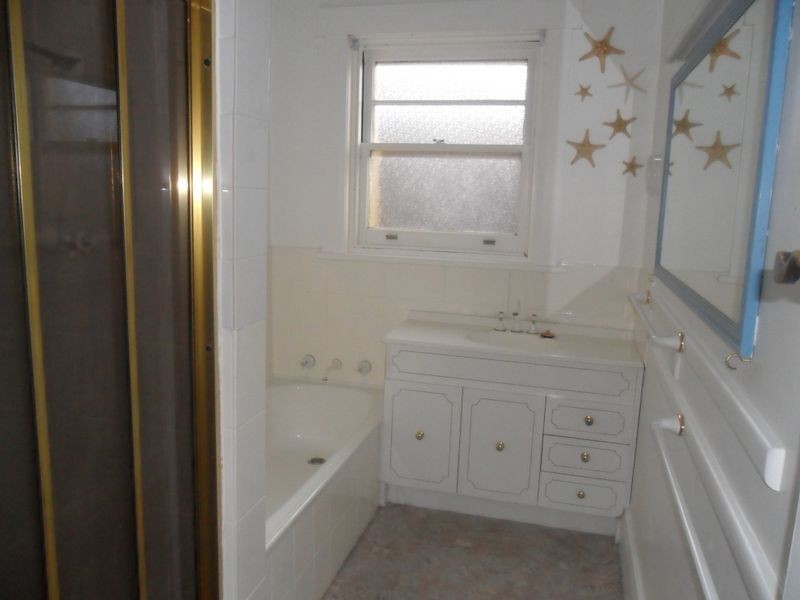 11 Truman Avenue, Lenah Valley TAS 7008