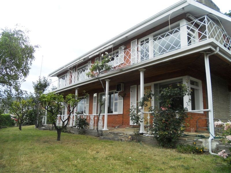 40 Marieville Esplanade, Sandy Bay TAS 7005