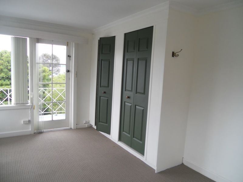 40 Marieville Esplanade, Sandy Bay TAS 7005