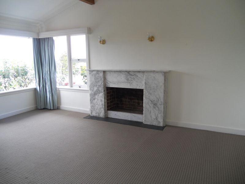 40 Marieville Esplanade, Sandy Bay TAS 7005