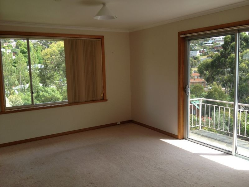 41 Sharps Road, Lenah Valley TAS 7008