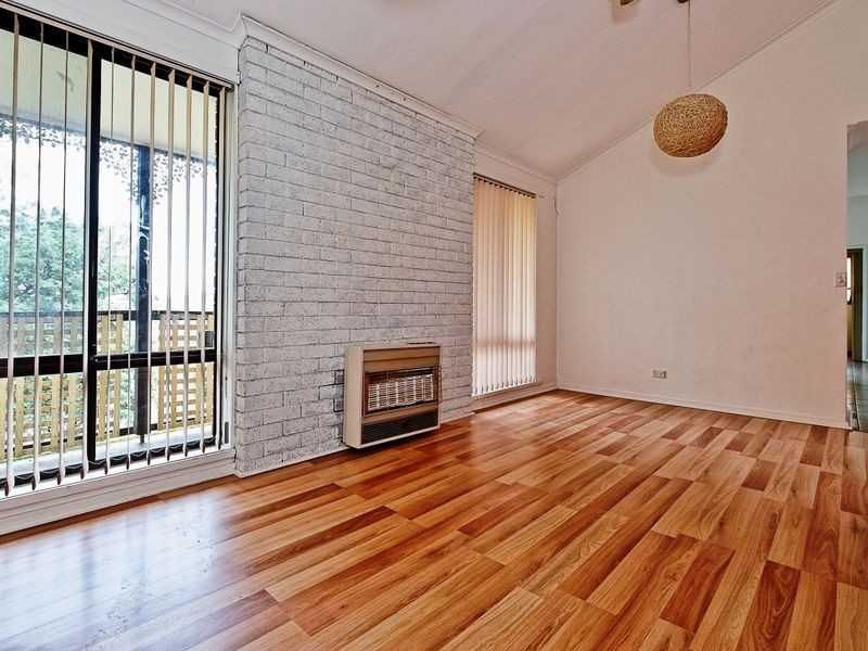 12 Tollard Place, Rokeby TAS 7019