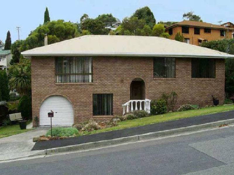 13 Giblin Street, Lenah Valley TAS 7008