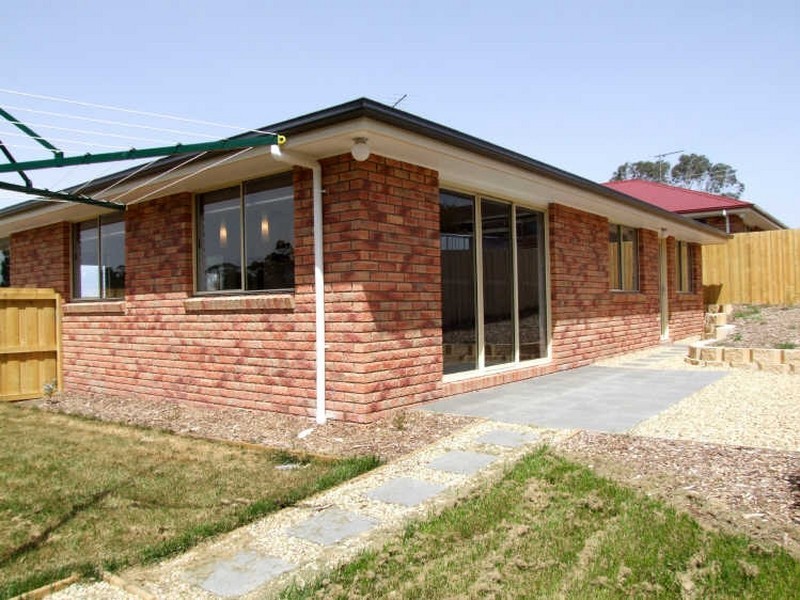 6/3 Home Avenue, Blackmans Bay TAS 7052
