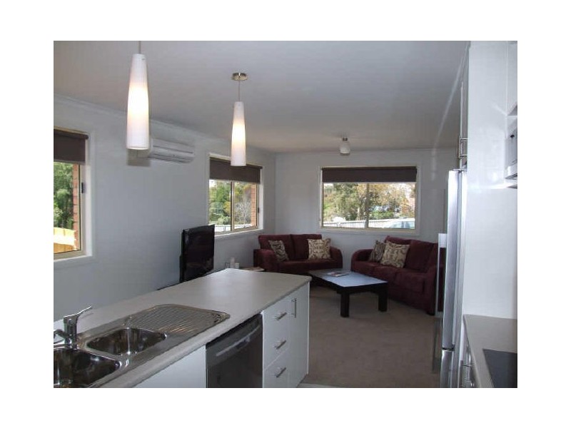 6/3 Home Avenue, Blackmans Bay TAS 7052