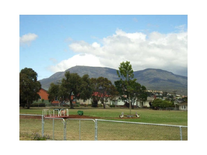 42 St Aubyn Square, Moonah TAS 7009