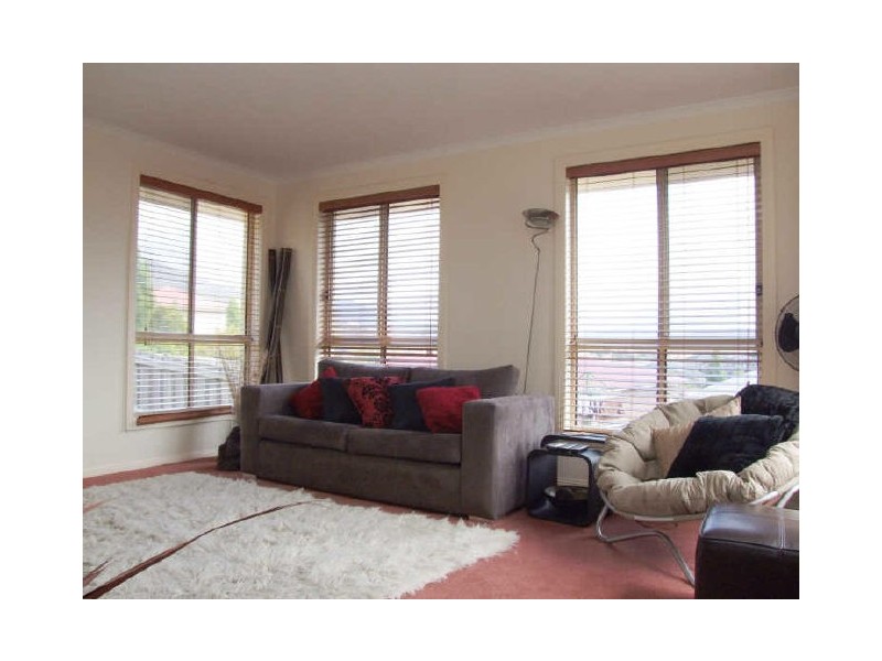 2/32 Arncliffe Road, Austins Ferry TAS 7011