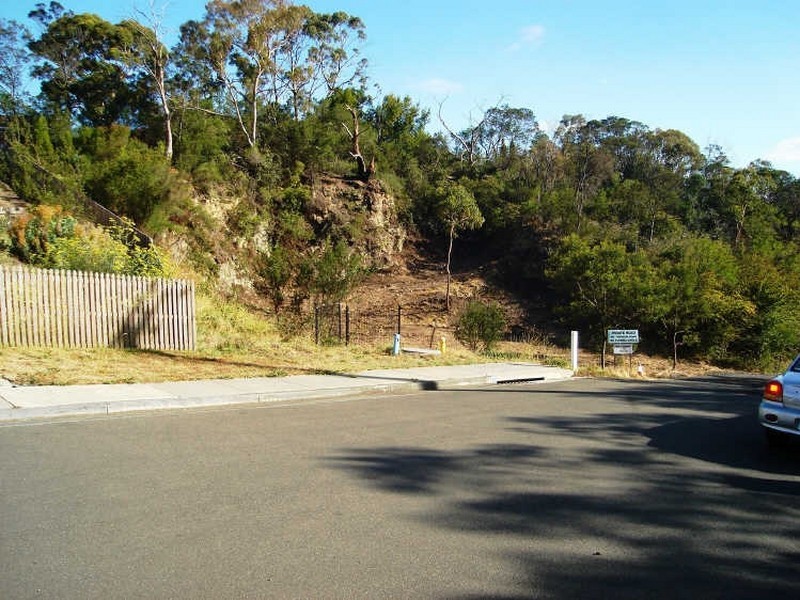 6 Tew Terrace, Sandy Bay TAS 7005