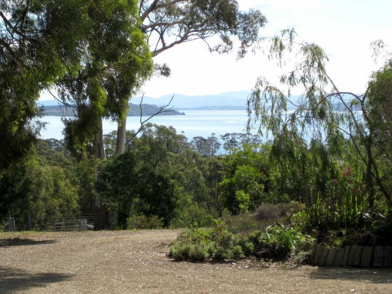 313 Gwandalan Road, Saltwater River TAS 7186