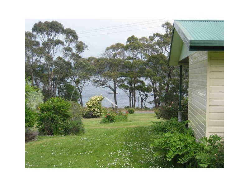 3 Helms Road, Deep Bay TAS 7112