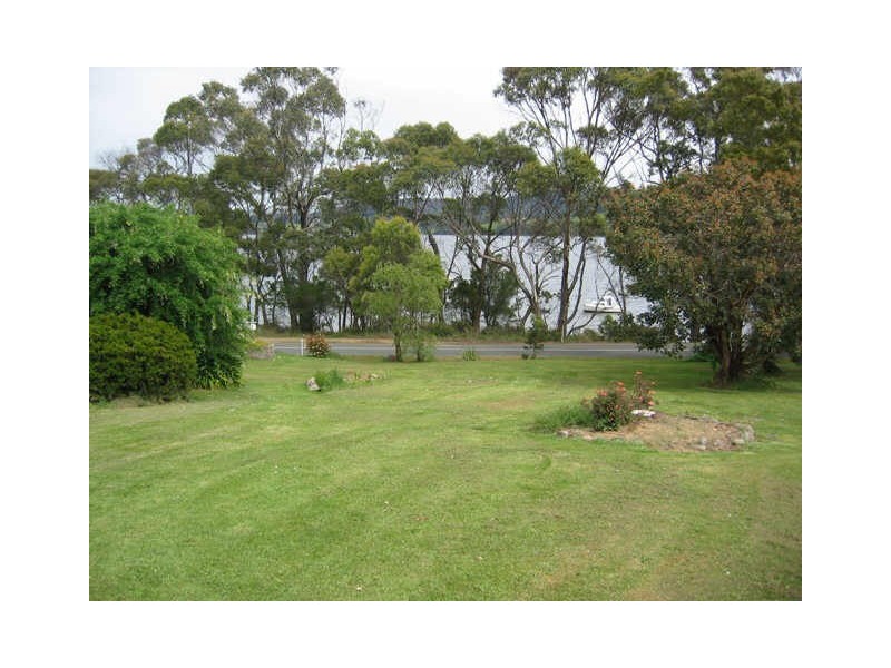 3 Helms Road, Deep Bay TAS 7112