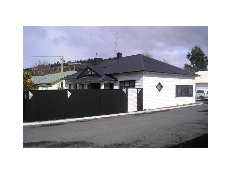 Unit 1/95 Main Street, Huonville TAS 7109