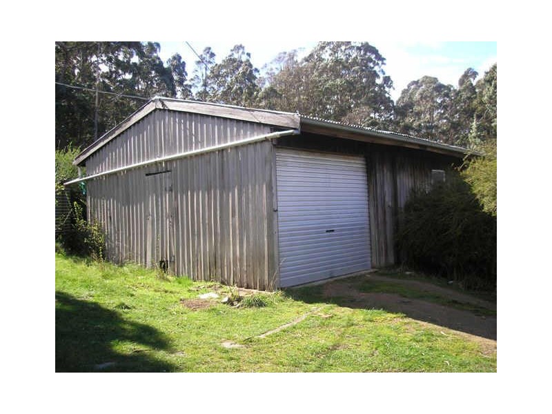11 Clarks Rd, Lower Longley TAS 7109