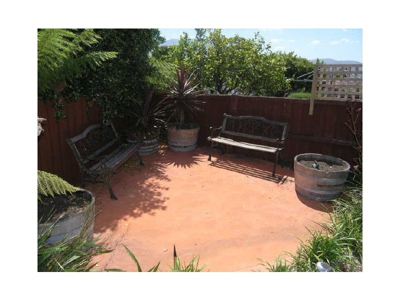 10 Swift Place, Kingston TAS 7050