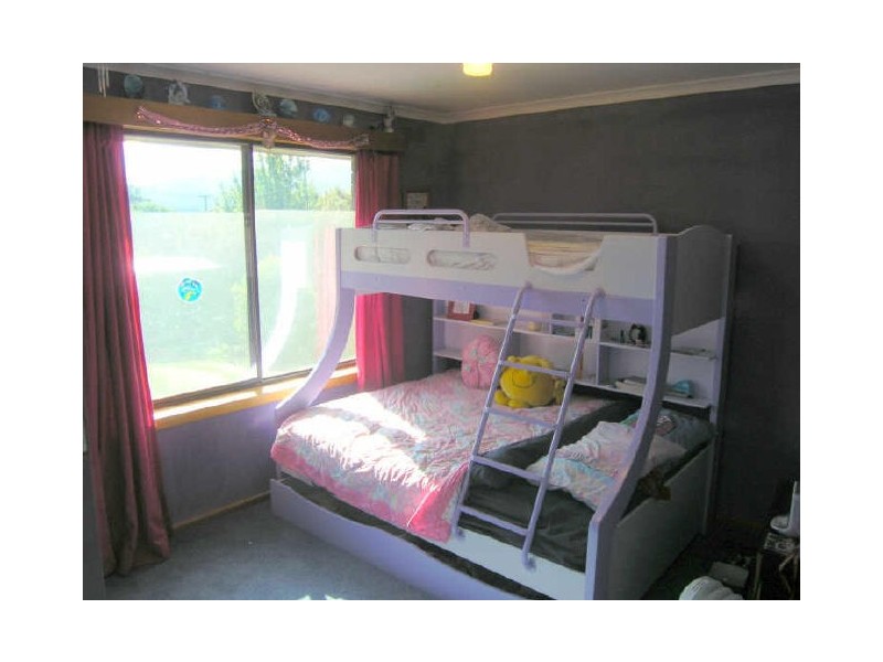 6 Serre Road, Kingston TAS 7050