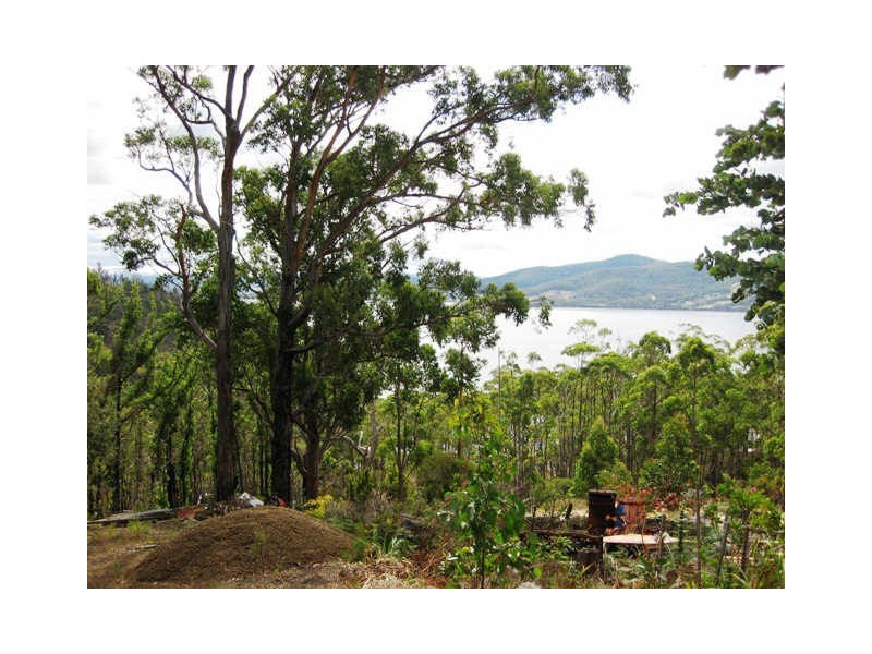 Klasen Road, Police Point TAS 7116