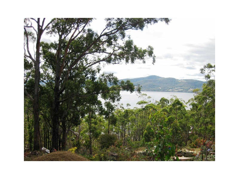 Klasen Road, Police Point TAS 7116