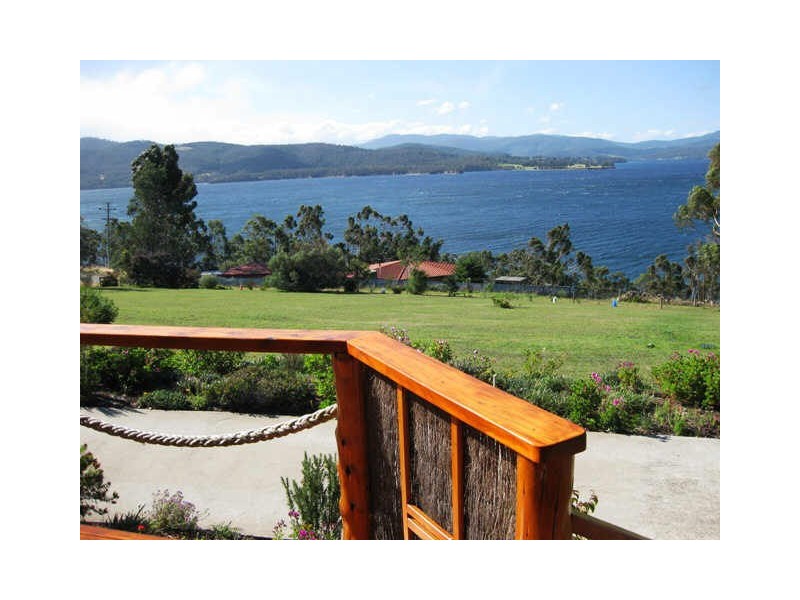 25 Klasen Road, Police Point TAS 7116
