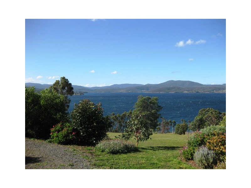 25 Klasen Road, Police Point TAS 7116