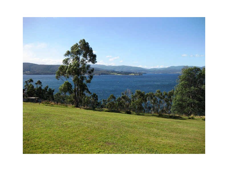 25 Klasen Road, Police Point TAS 7116