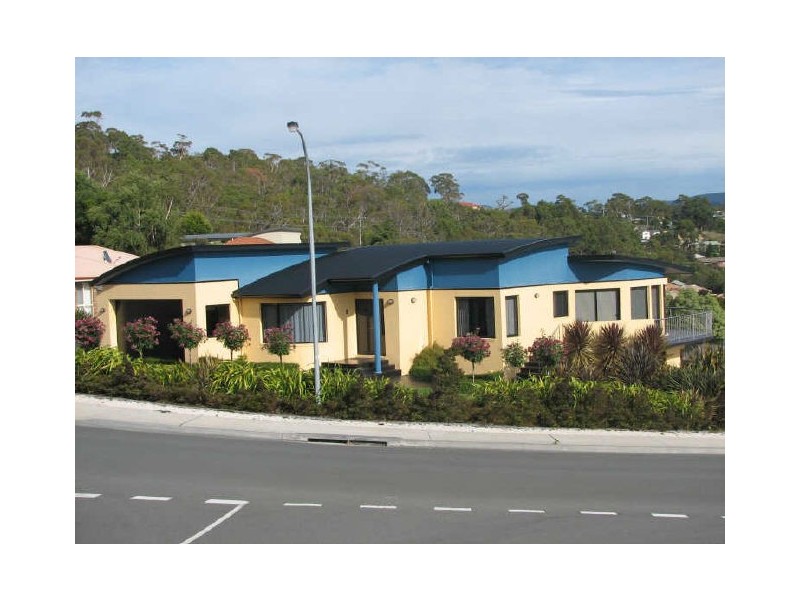 150 Wells Parade, Blackmans Bay TAS 7052