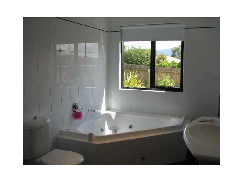 150 Wells Parade, Blackmans Bay TAS 7052