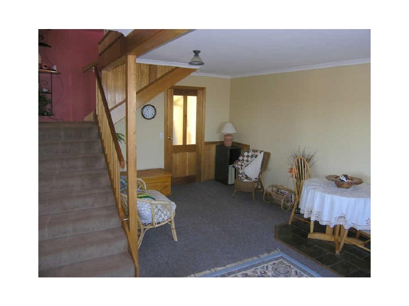 18 Adelong Drive, Kingston TAS 7050