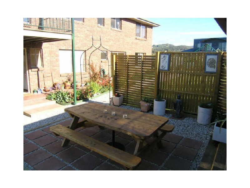 18 Adelong Drive, Kingston TAS 7050