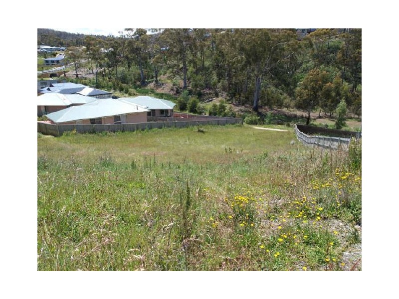 48 Lester Crescent, Kingston TAS 7050