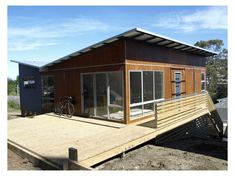 2/11A Browns Road, Kingston TAS 7050