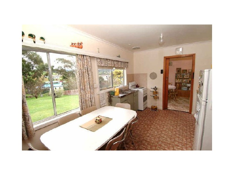 8 Jetty Road, Cygnet TAS 7112