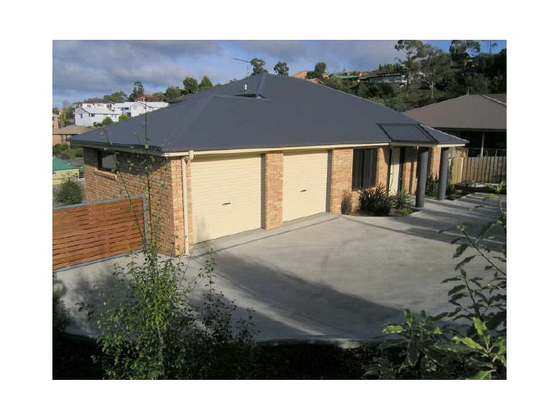 25 Hillside Drive, Blackmans Bay TAS 7052