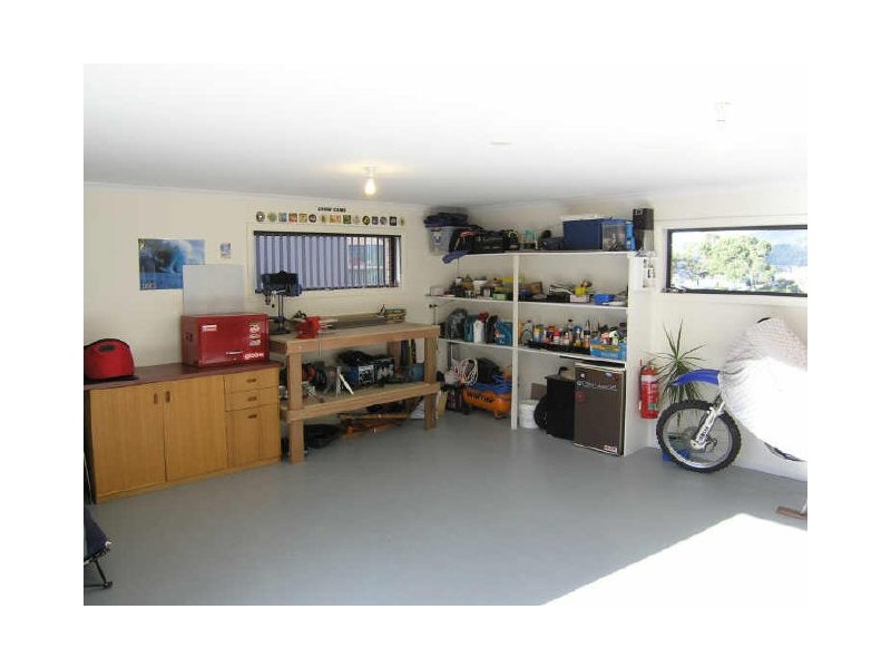 25 Hillside Drive, Blackmans Bay TAS 7052