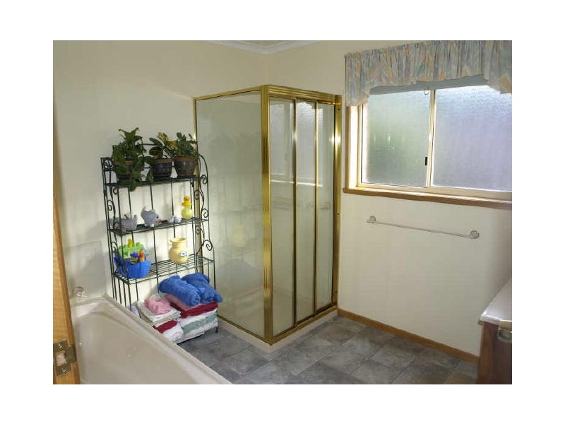 28 Opal Drive, Blackmans Bay TAS 7052
