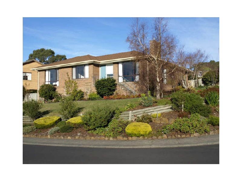 2 The Summit, Blackmans Bay TAS 7052
