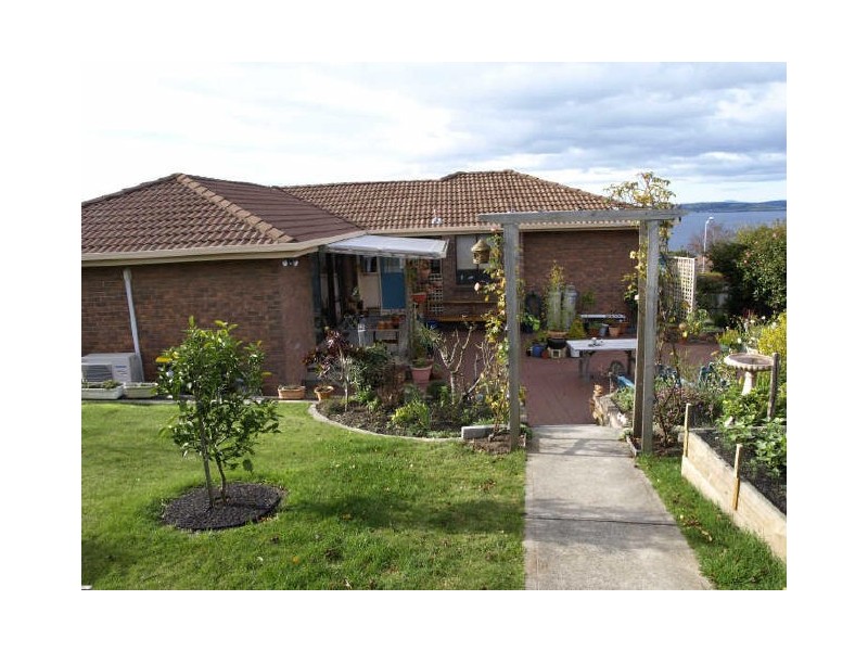 2 The Summit, Blackmans Bay TAS 7052