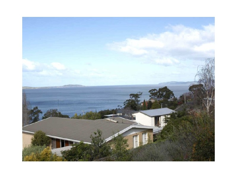 4 Baringa Road, Taroona TAS 7053