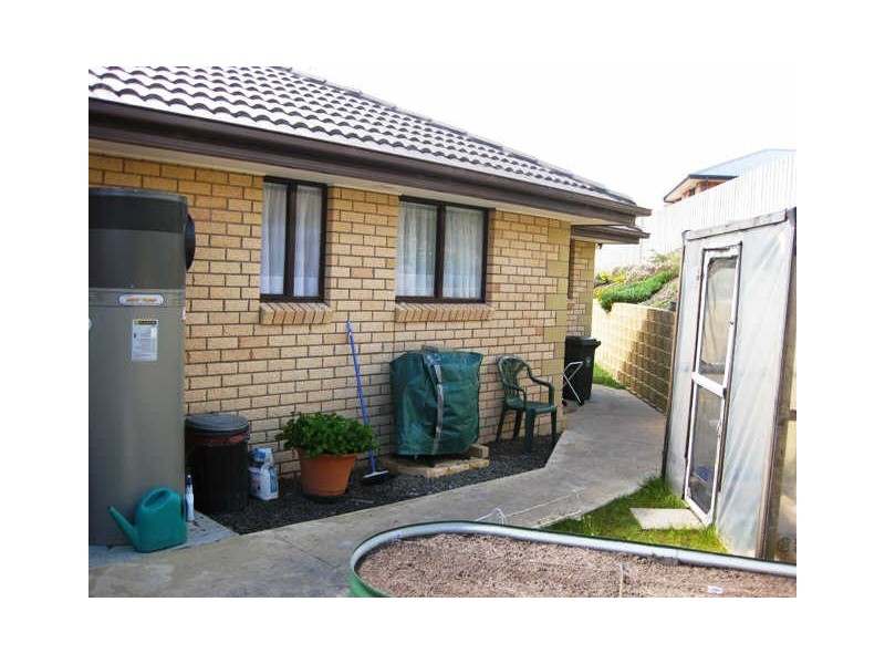 5 Plum Tree Close, Huonville TAS 7109