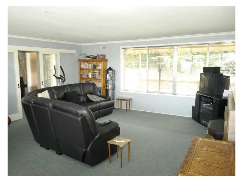 16 Adelong Drive, Kingston TAS 7050